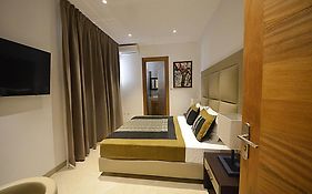 Al Maktoum Gallery Suites